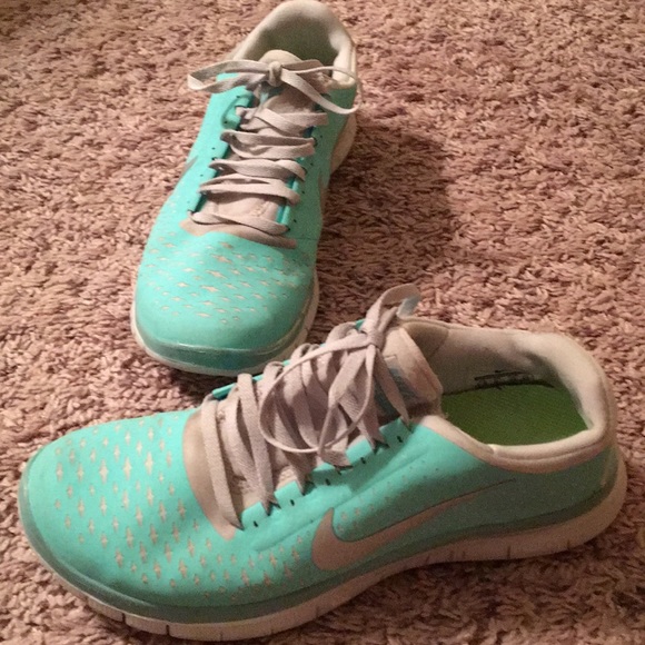 Tiffany Blue Nike Shoes - Picture 2 of 3